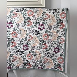 Home Expressions Avery Botanical Quilt – Malachite Green